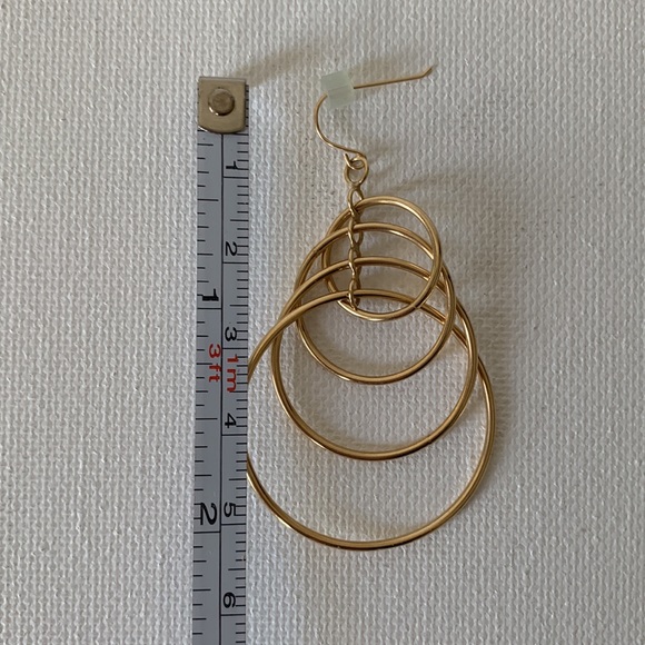 14K yellow gold earrings - Picture 7 of 8